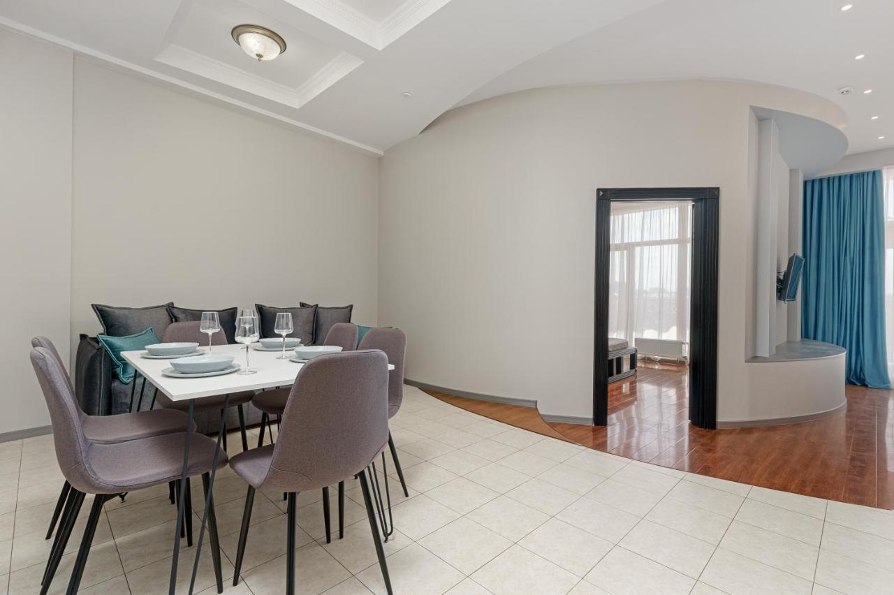 Arcadia Palace 2-Bedrooms Apartment With Terrace Одесса Экстерьер фото