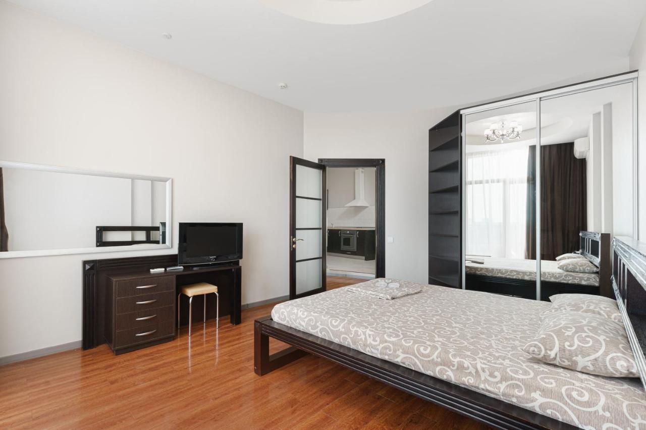 Arcadia Palace 2-Bedrooms Apartment With Terrace Одесса Экстерьер фото